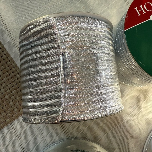 Silver Ribbon Set - Picture 3 of 3